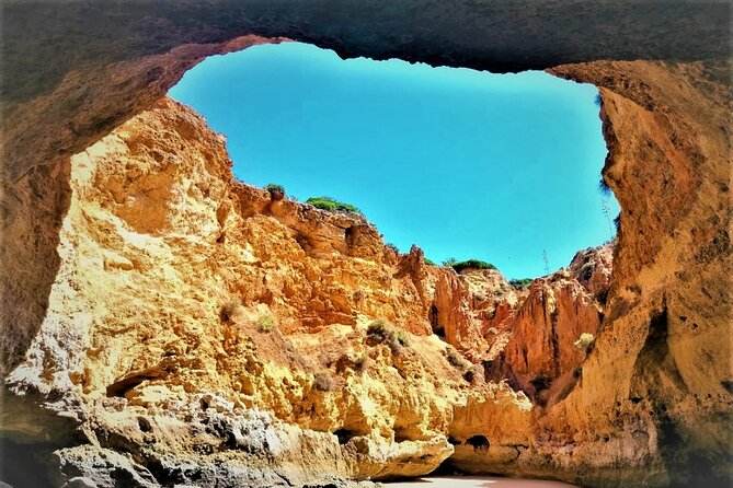 Portimão: Benagil Caves Speedboat Tour - A guide-led trip, not just a boat transfer