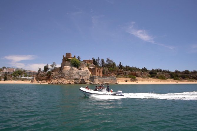 Portimão: Benagil Caves Speedboat Tour - Starting at the Portimão marina