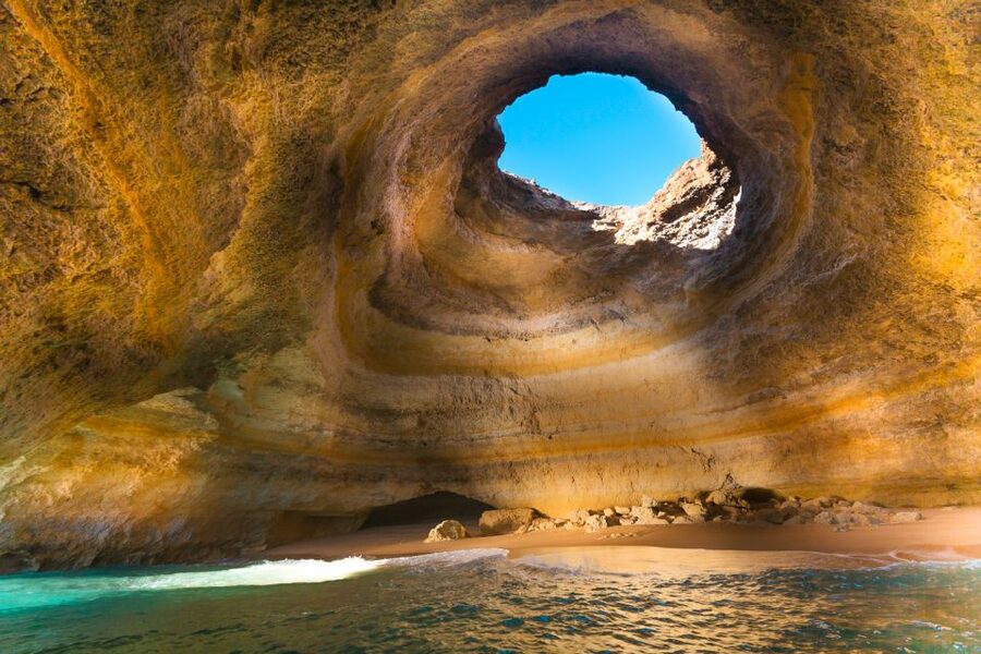 Portimão: Benagil Sea Caves Speedboat Adventure Tour - Meeting at the San Francisco Convent ruins