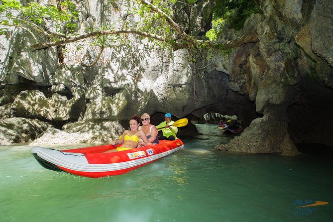 PREMIUM James Bond & Phang Nga bay & 2 Canoes - Lunch at Panyee, the floating Sea Gypsy village