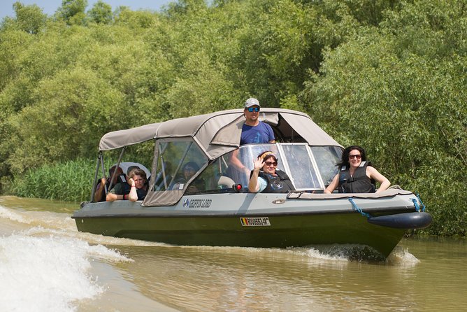 PRIVATE 4-5h speedboat tour to the village Mila23 - Leaving Tulcea waterfront for Mila 23