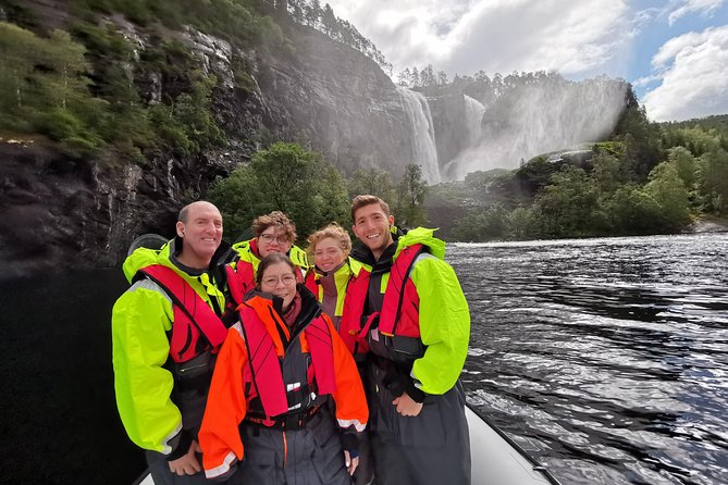 Private Cruise: Mostraumen by Zodiac or Lux Pontoon Boat - Bolstadstraumen and the moving water