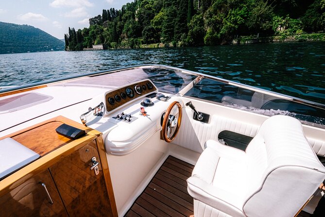 Private Cruise on Lake Como with Speedboat from 1H to 4H - Laglio and Villa Oleandra