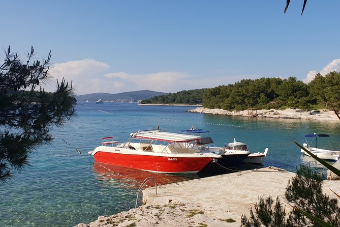 Private Custom Island Hopping Speedboat Tour from Hvar - Green Cave near Vis, with a useful alternative