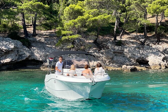 Private Full-Day Tour of Elaphiti Islands by Speedboat - Koločep and Sikirica Bay