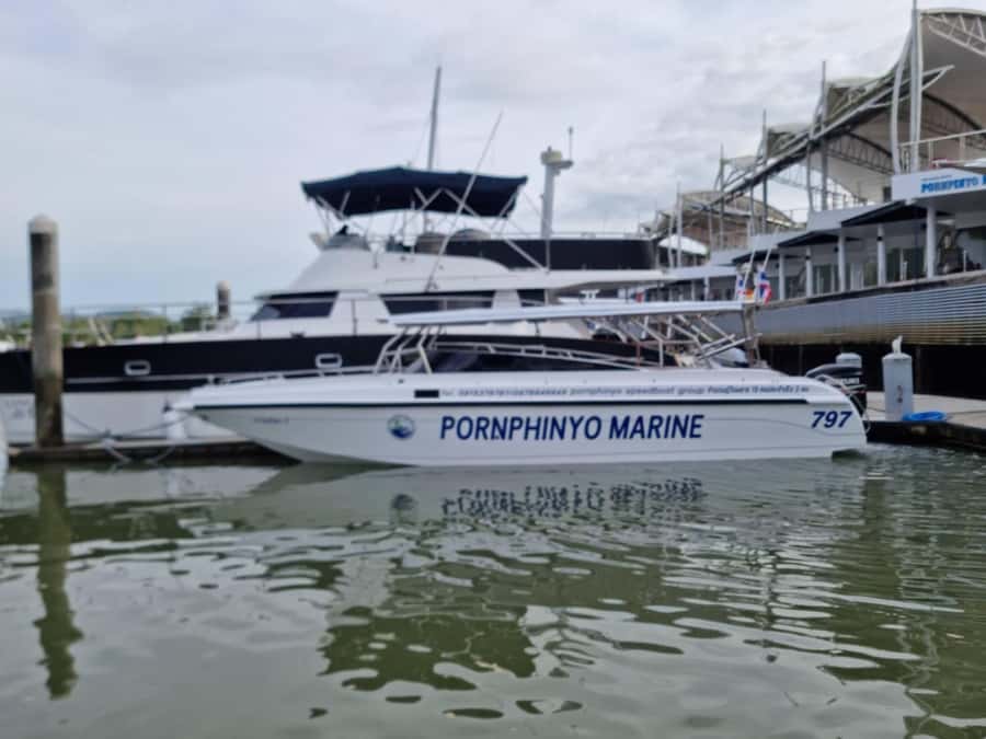 Private Luxury Speed boat to Phi Phi Islands - What the seven-hour charter is really like