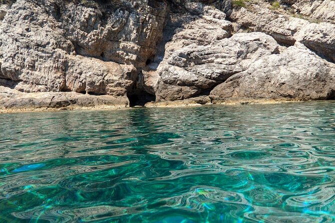 Private luxury speedboat tour-Islands, caves, beaches, snorkeling - Lokrum or the Elaphiti Islands