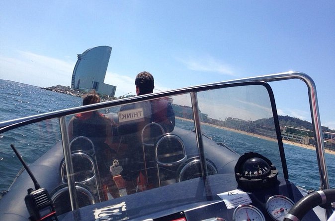 Private One Hour Powerboat trip with lots of high speed fun - What the private format really adds