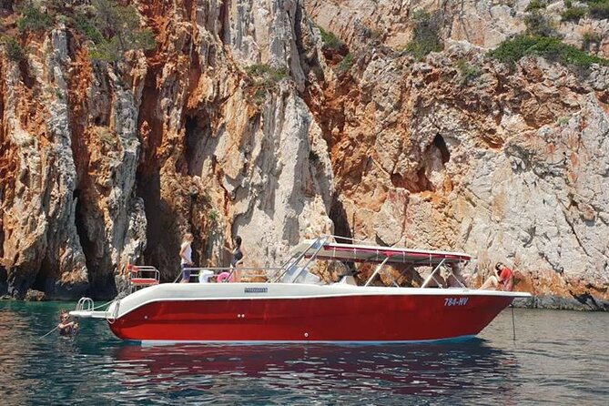 Private Red Rocks and Pakleni Islands beach hopping speedboat tour - Two beaches and two directions at Zarace