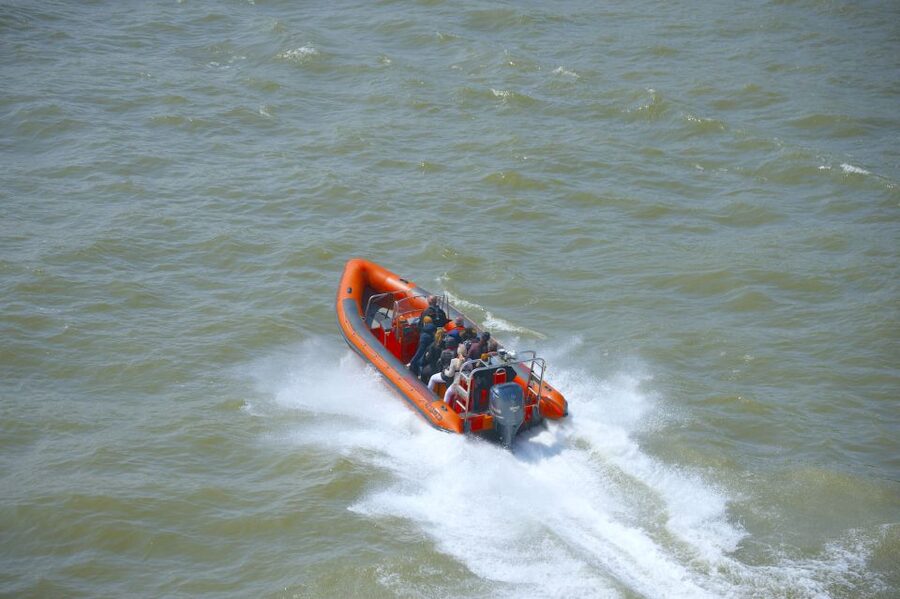 Private RIB-experience - From Rotterdam’s center to Erasmus Bridge