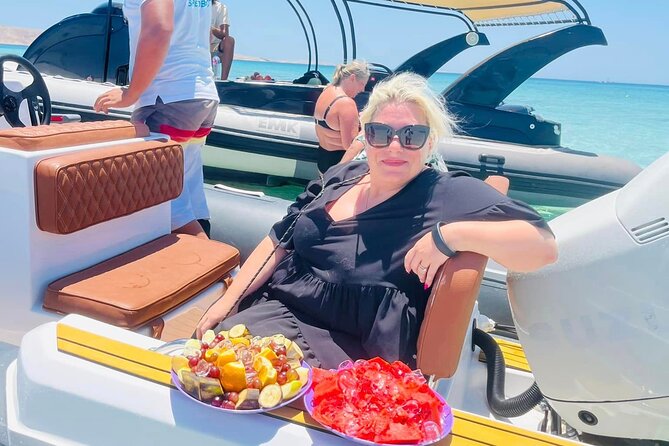 Private Speed Boat 4 Hours to White Island and Dolphin House - What is included, and what costs extra