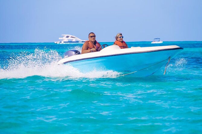 Private Speed Boat Experience with Snorkeling in Punta Cana - Meeting the Guide and Getting Underway