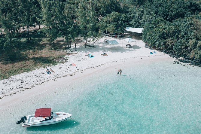Private speed boat to ile aux cerfs - Beaches with time to set your own pace