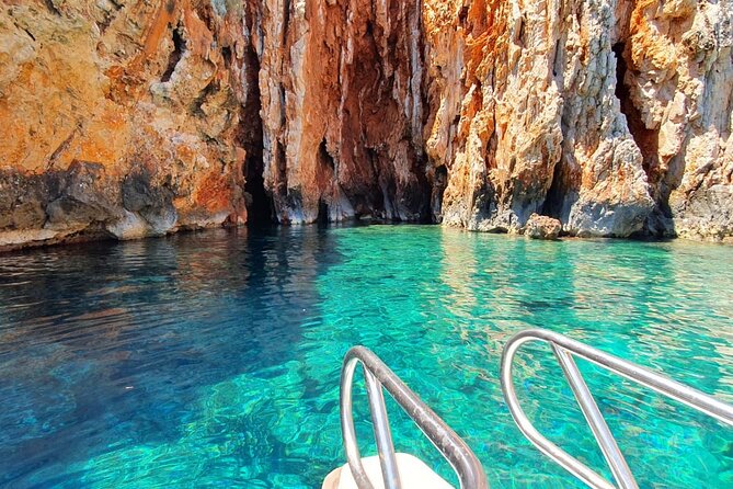 Private Speed Boat Tour of Hvar South Shore & Pakleni islands - A private route along Hvar’s south shore