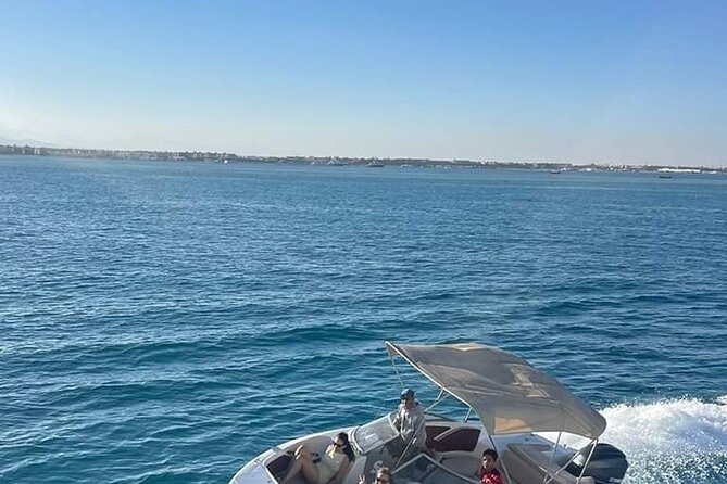private speedboat 3 hours to dolphin house - Hurghada - Reaching Dolphin House by private speedboat