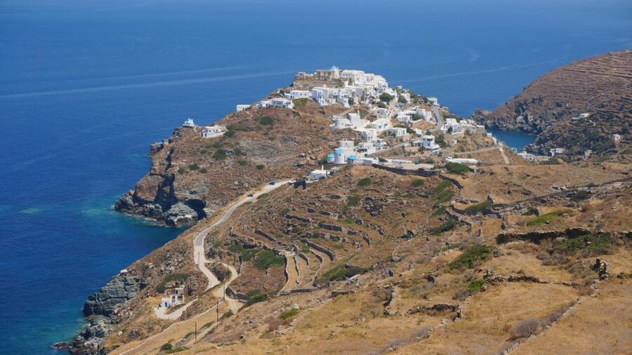 Private Speedboat Cruise to the South Coast of Sifnos Island - The captain can shape the experience
