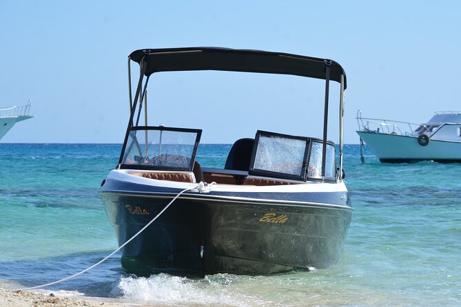 Private Speedboat Dolphins and Snorkelling Cruise in Hurghada - The boat ride to Dolphin House and El Fanadir