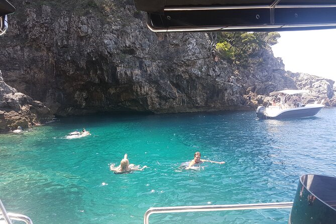 Private Speedboat Guided Tour: Explore the best of Dubrovnik Islands - Drinks, equipment, and the real price