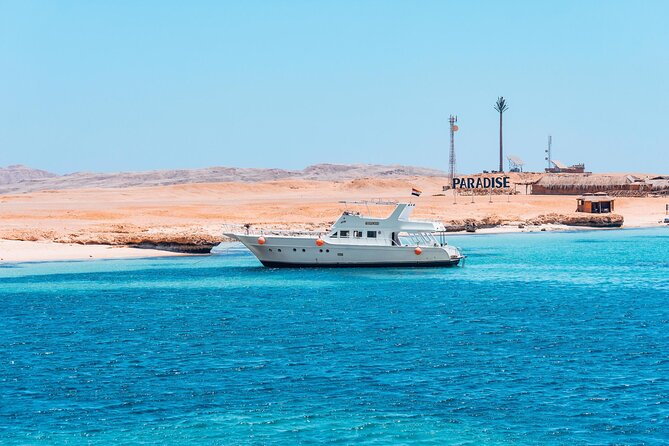PRIVATE! Speedboat to Magawish Island from Hurghada - What 1.5 hours on the island really means