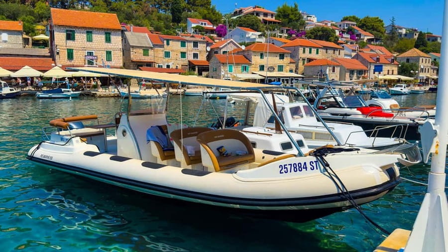 Private Speedboat Tour: Blue Lagoon & 3 Islands from Split - What the private boat adds