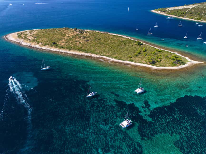 Private Speedboat Tour: Blue Lagoon & 3 Islands from Split - Meeting point and what to bring