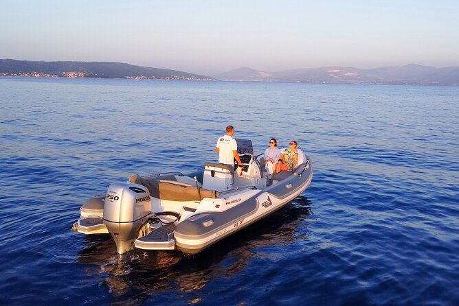 Private Speedboat Tour from Split with Customizable Itinerary - Hvar: history beside a famous harbor