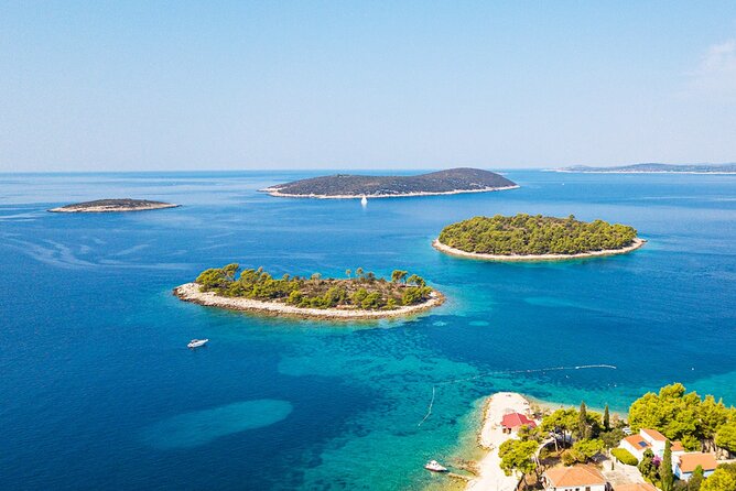 Private speedboat tour from Trogir and Split all around Island Šolta - Maslinica and Marchi Castle start the morning