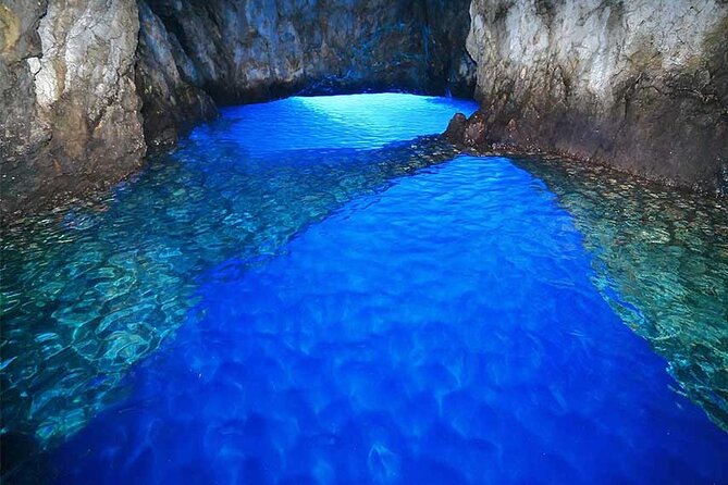 Private speedboat tour to Blue Cave and visit Island Hvar - Hvar Town and the final walk