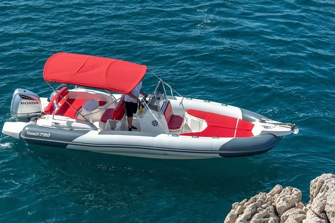 Private speedboat tour to Blue cave, Vis and Hvar - Hvar closes the day with streets and stone