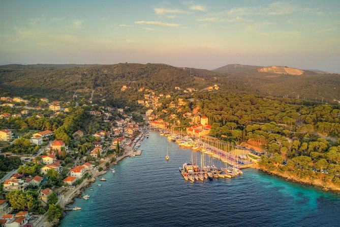 Private Sunset tour on the speedboat in village Maslinica, island Solta - Marchi Castle, from historic building to hotel
