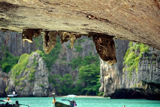 Private Tour Phi Phi Early Bird Premium Tour by Speed Boat - Phi Phi Don gives you the first island setting