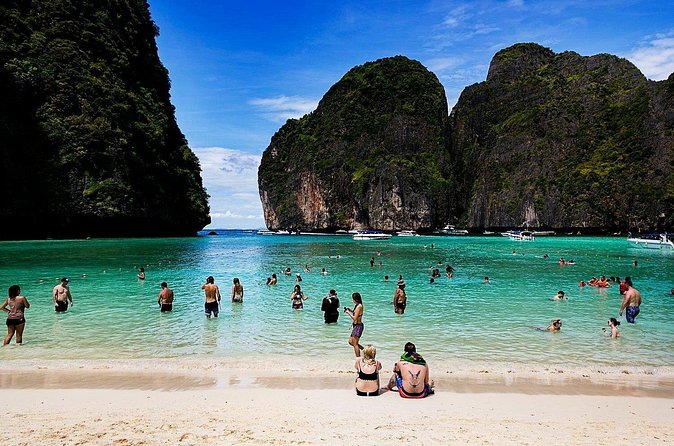 Private Tour Phi Phi Early Bird Premium Tour by Speed Boat - Maya Bay is the headline stop