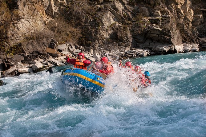 Queenstown Kawarau River Rafting and Jet Boat - A fast start on the Kawarau River