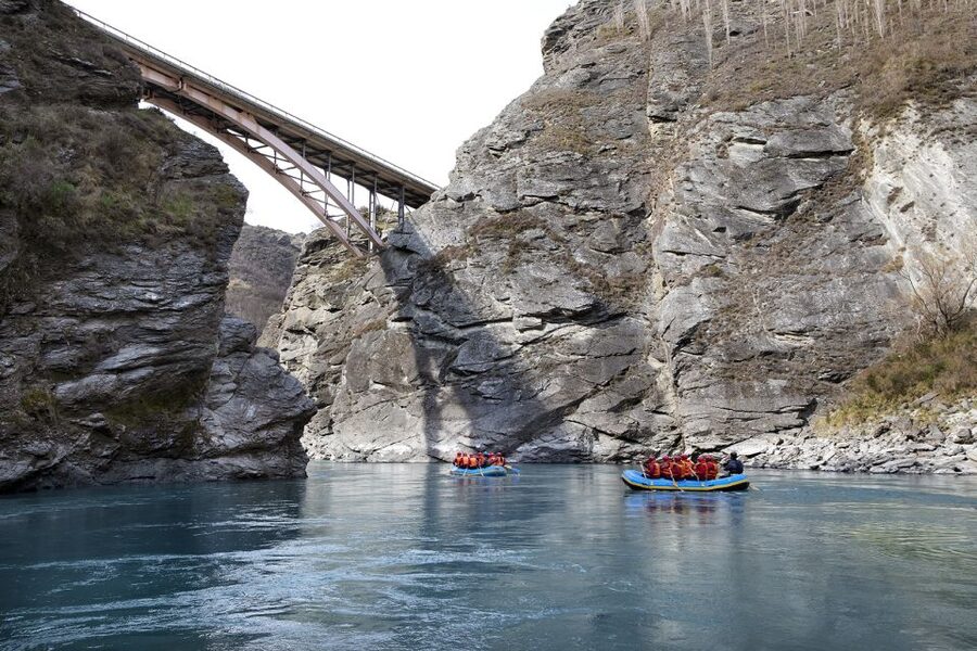 Queenstown: Kawarau River Rafting and Jet Boat Ride - Cliff jumping and river swimming