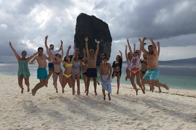 Railay and 4-Island Sunset Speedboat Cruise with Night Snorkel - White sand and clear water at Koh Poda