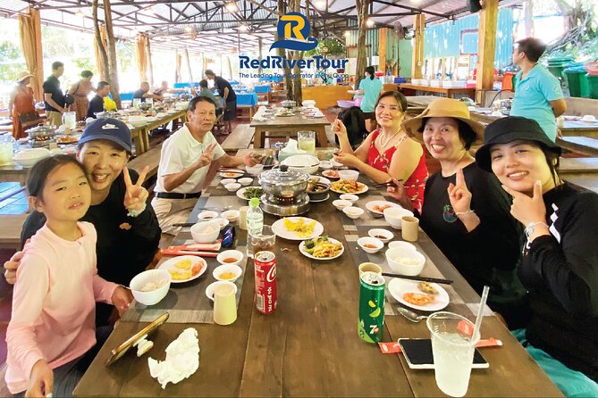 RED RIVER TOUR (Private tour): 4 ISLANDS TOUR BY SPEEDBOAT - What the private format really adds