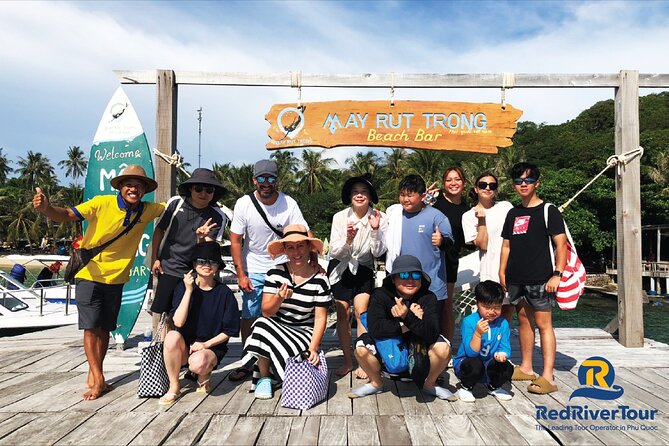 RED RIVER TOUR (Private tour): 4 ISLANDS TOUR BY SPEEDBOAT - A guide-led day with room for personality