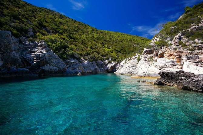 Rent a Speed Boat from Split – Discover Hidden Beaches & Islands - Why a private Split boat changes the day