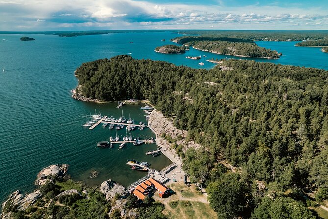 RIB Speed Boat Tour and Archipelago Island Visit (4,5h) - What a RIB ride feels like on Stockholm’s water