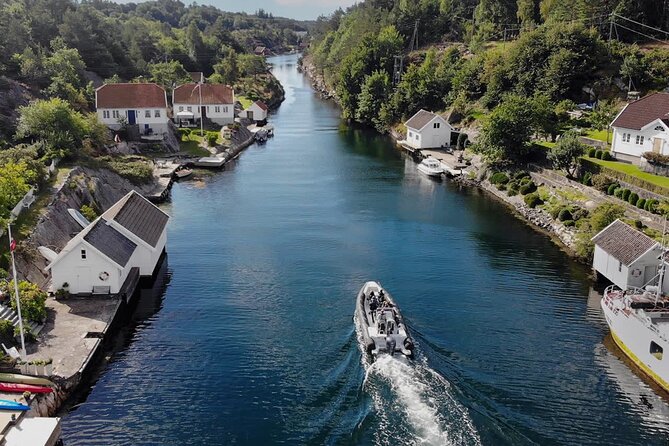 RIB Speed Sightseeing in Kristiansand - Tømmerstø and the Norwegian cabin coast