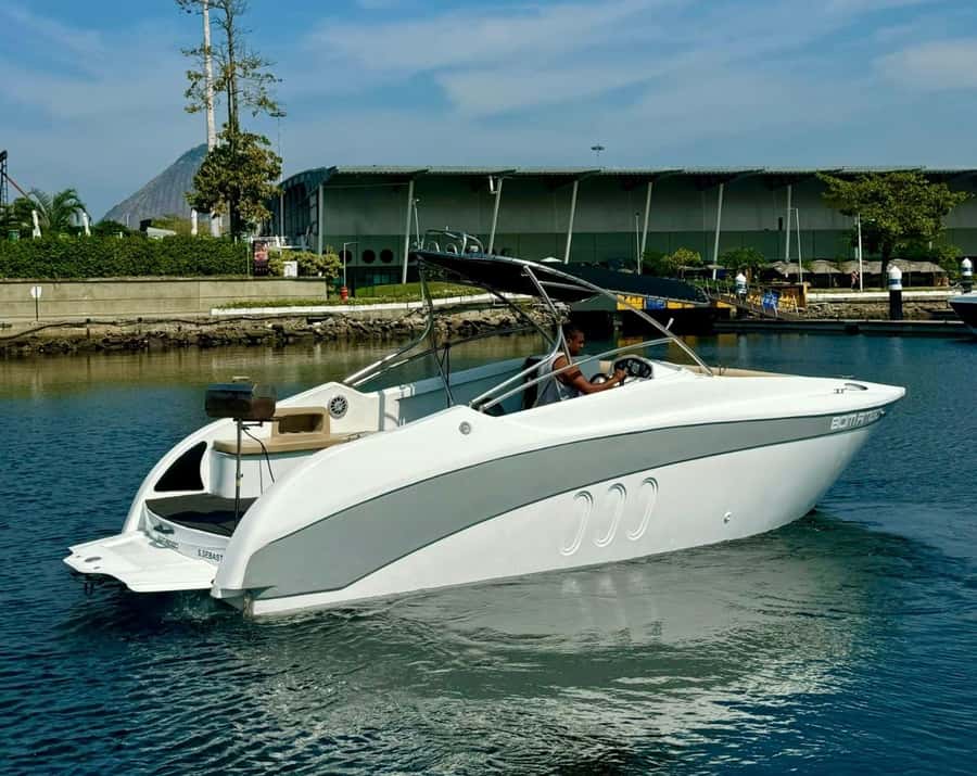Rio de Janeiro: Private Speedboat Trip - A private view of Rio from Marina da Glória