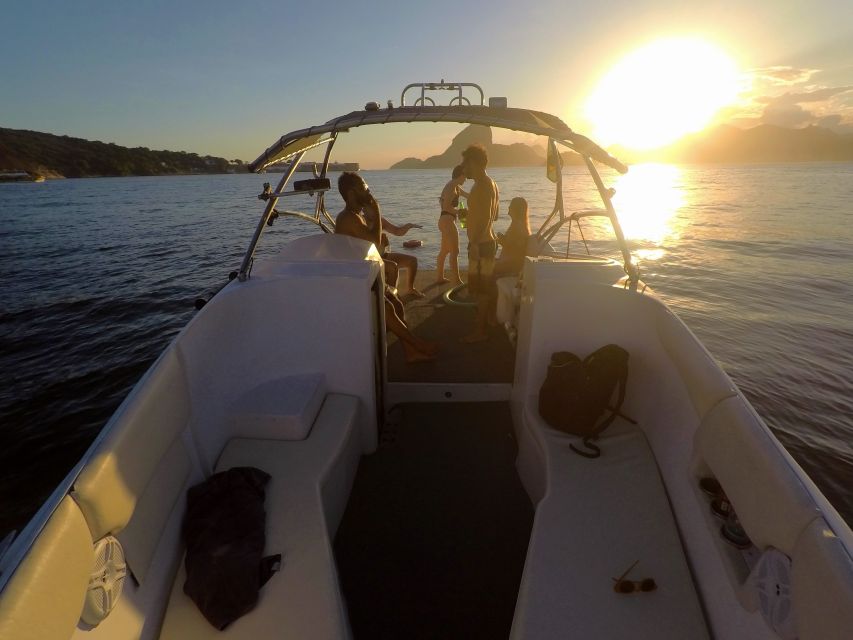 Rio de Janeiro: Private Speedboat Trip - What the boat provides for comfort