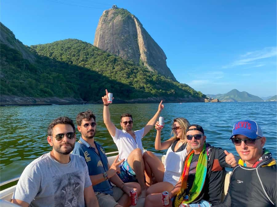 Rio de Janeiro: SpeedBoat Tour - Beach Tour with Beer - What this three-hour boat trip actually feels like