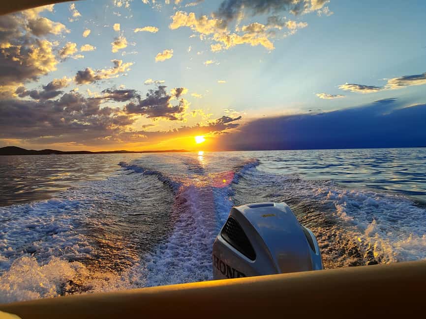 Romantic Sunset Cruise from Zadar by Speedboat - Leaving Zadar harbor for the evening