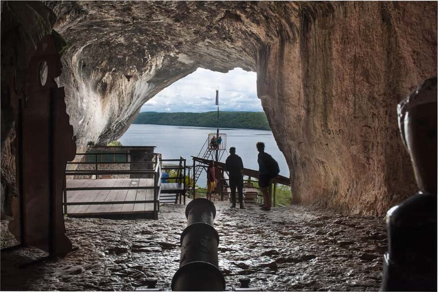 Rovinj or Vrsar: Lim Fjord & Rovinj islands Speedboat Tour - Dolphins, music, and the value of a flexible skipper