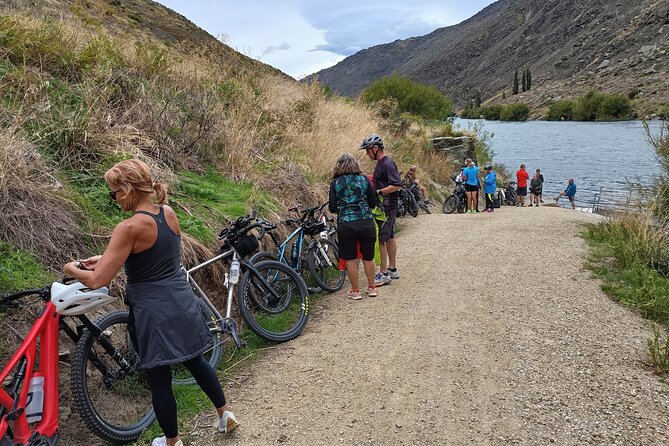 Roxburgh Gorge Bike Hire with Jet Boat & Return Shuttle Included - Crossing the trail gap by jet boat
