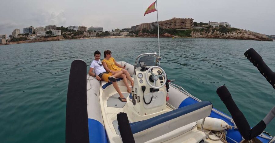 Salou: Private Zodiac Boat Trip Through the Coves of Salou - Along the coast toward La Pineda