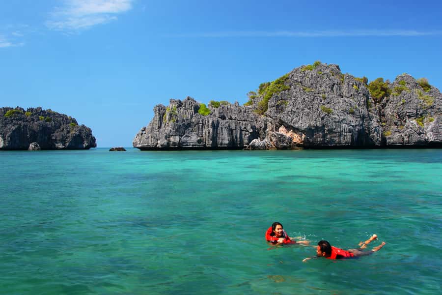 Samui: Angthong National Marine Park Day Trip by Speedboat - The morning begins with a van and a speedboat