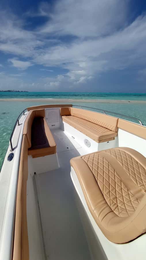San Andres: Private San Andres Bay Tour by Luxury Speedboat - White Watta Beach and the sea’s natural pool