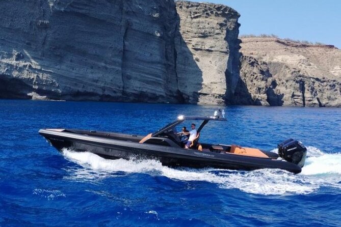 Santorini Caldera: Private Cruise with Speed Boat & Open Bar - Seeing Santorini from the water